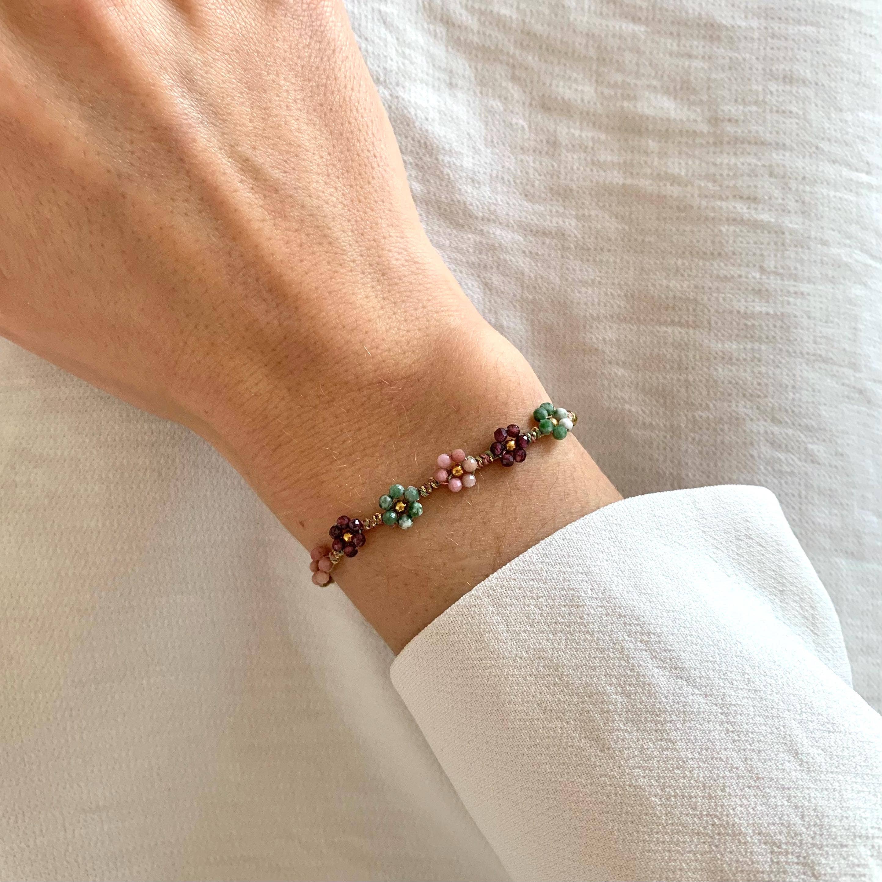 Victoire Collection - Wholesale Beaded Bracelet - Women's bracelet with natural stone flowers3