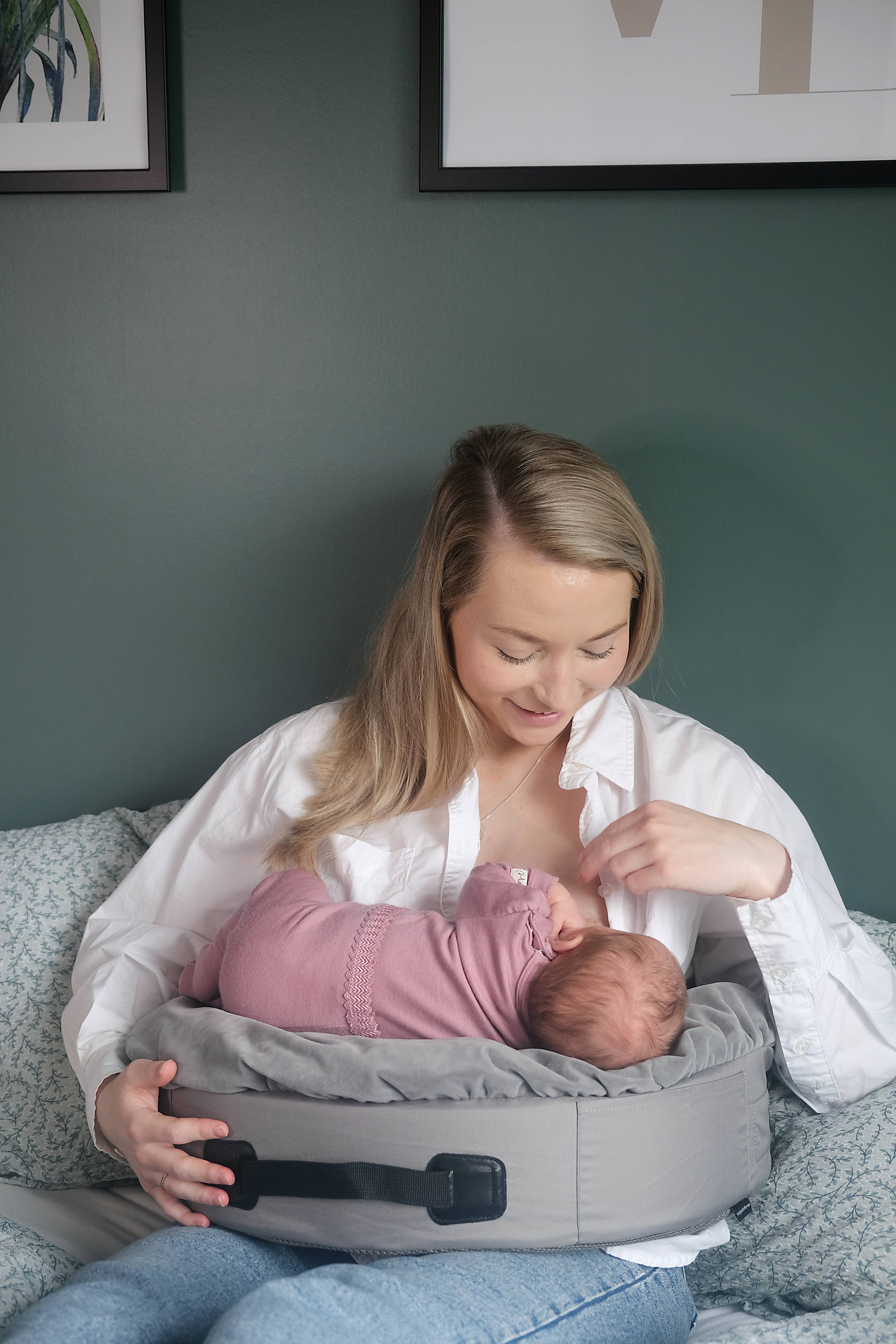 Cozyfix - Wholesale Nursing Pillow/Pad - Maternity - Cozyfix, a nursing pillow with great health benefits.6