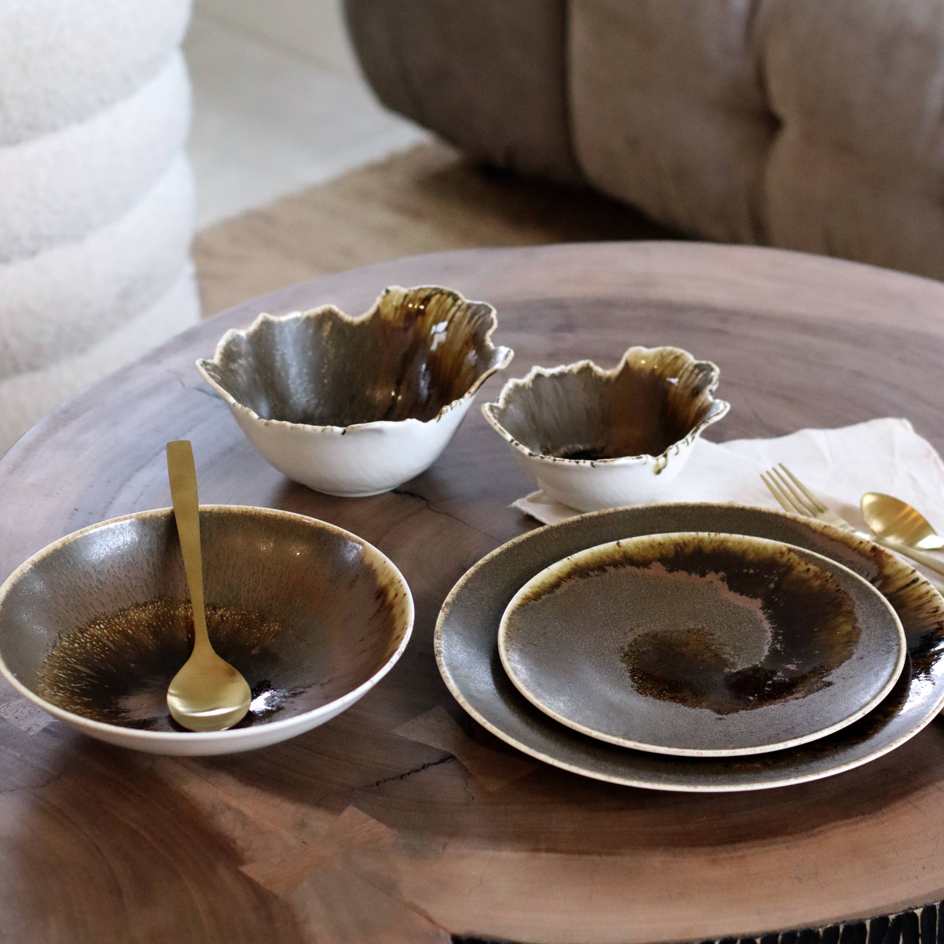 Ogo living - Wholesale Dinner Plate - Saturn deep plate 21cm in brown porcelain2