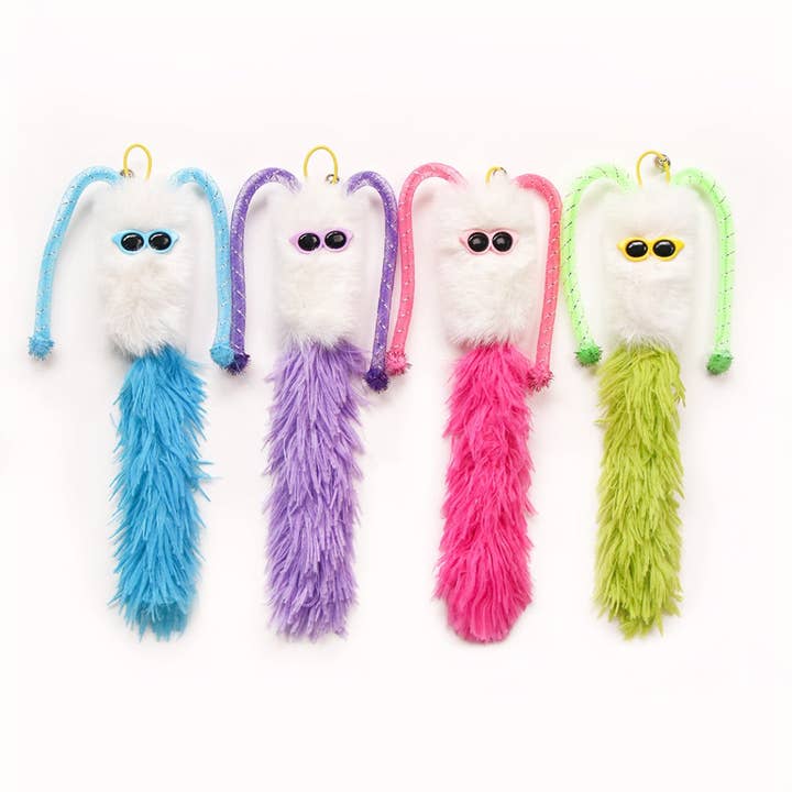 Moo - Interactive Fuzzy Character Toss Cat Toy for wholesale by Cheerhunting