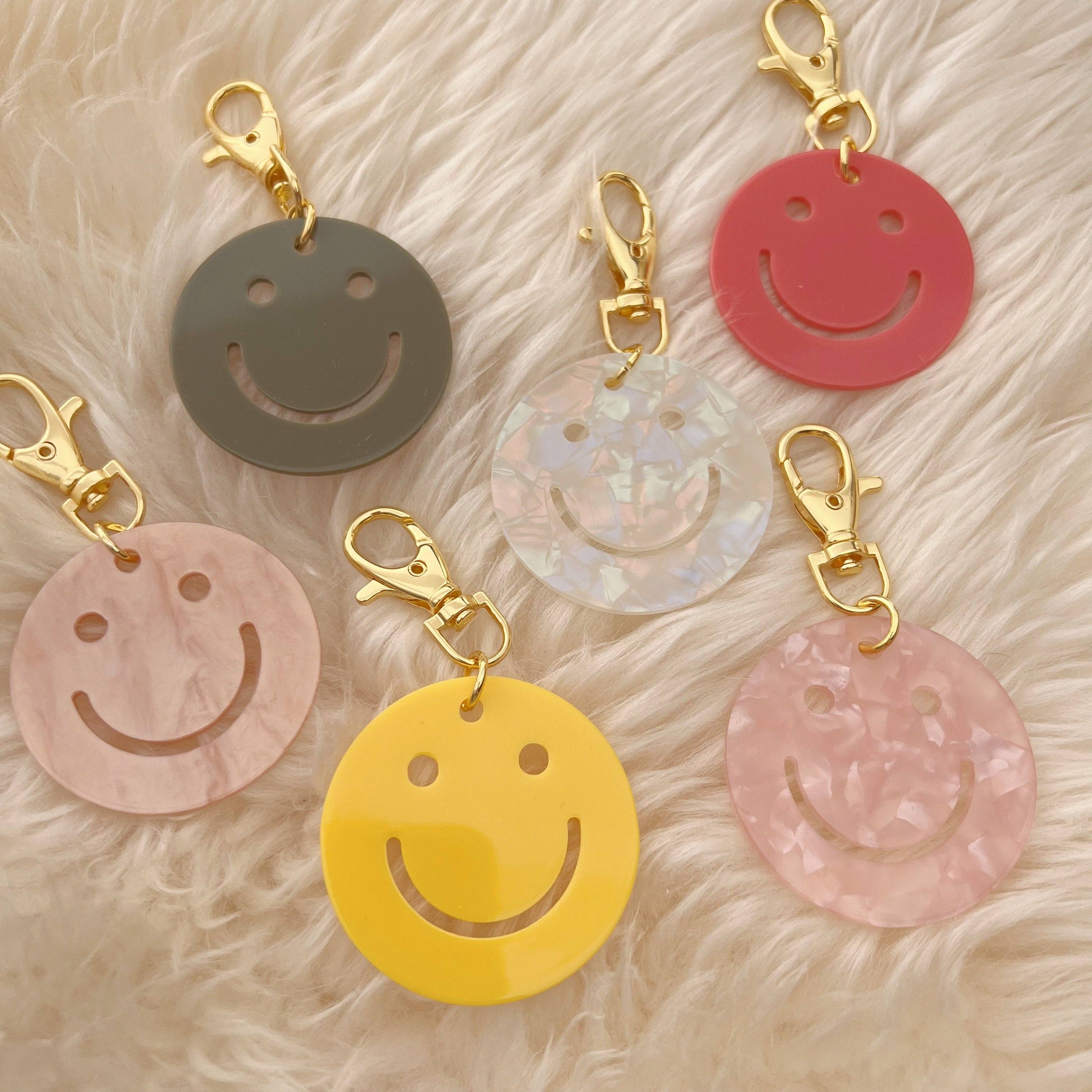 Kindness is Magic - Venta al por mayor Llavero - Mujer - Charm sonriente con clip para llavero1
