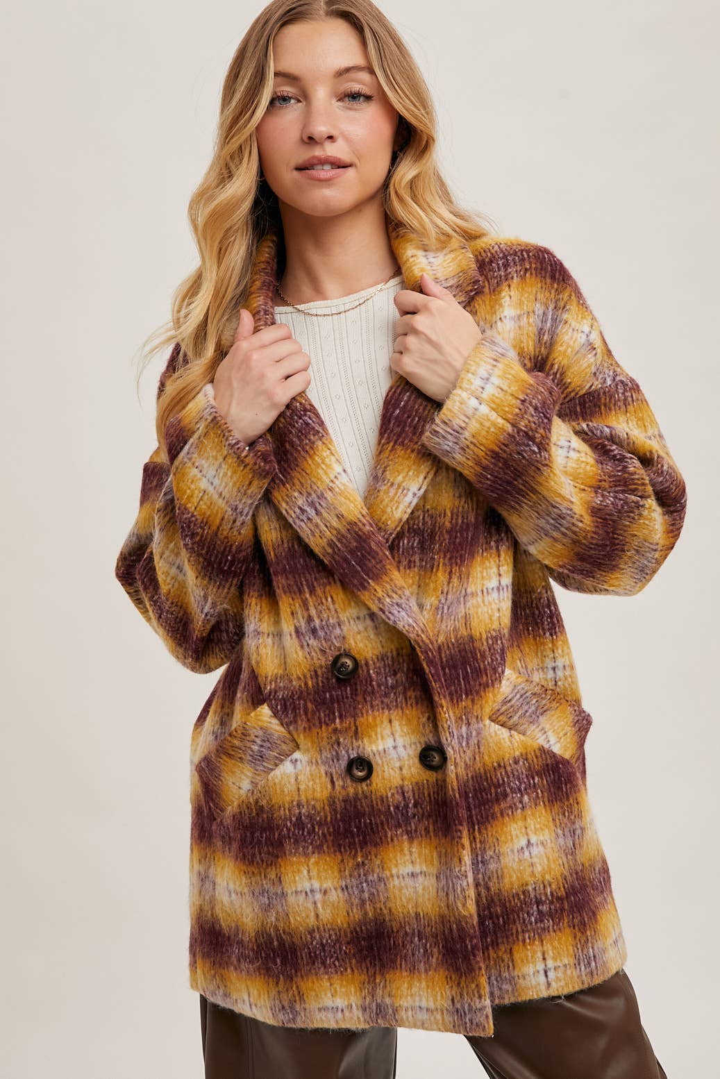 Bluivy - Wholesale Coat - Women's - DOUBLE BREASTED BRUSHED PLAID SHACKET4