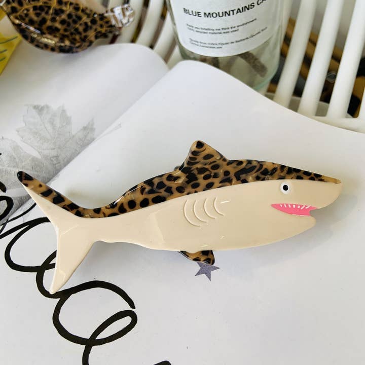 NINEXIS - Wholesale Hair Clip - Women's - CWAHA4506_NICHE DESIGN ANIMAL PENGUIN HAIR CLIP3