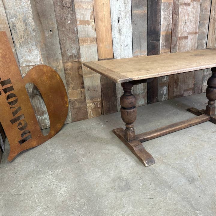 Tavolo da pranzo refettorio in quercia antica Revival giacobino. L152 per la vendita all'ingrosso da parte di belvoir