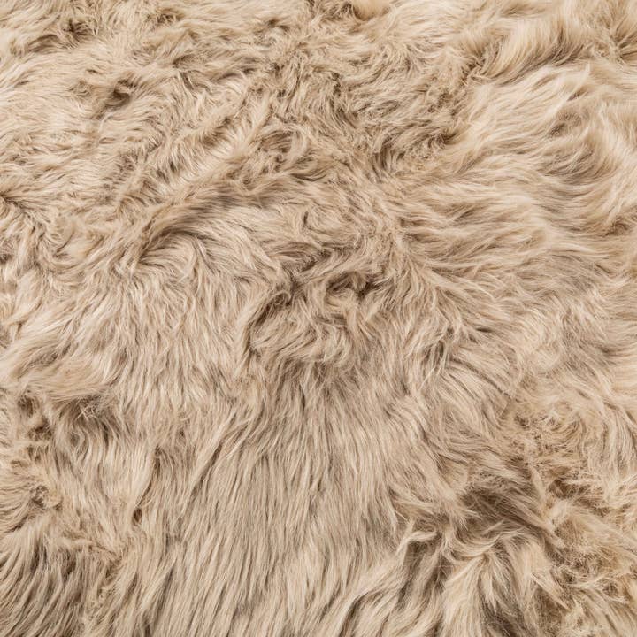 Tiseco - Wholesale Area Rug - Carpet SHEEPSKIN 180x270 cm
2