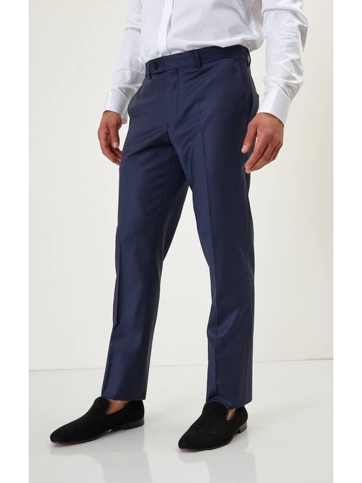 NAVY SOLIDO Abito da uomo Ron Tomson doppiopetto in lana Merino Super 120s, blu navy in vendita all'ingrosso su Faire10