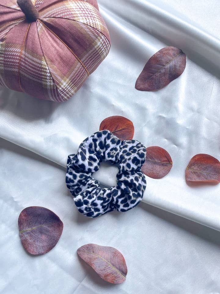 Cheetah Print Scrunchie voor wholesale door Indira & Company