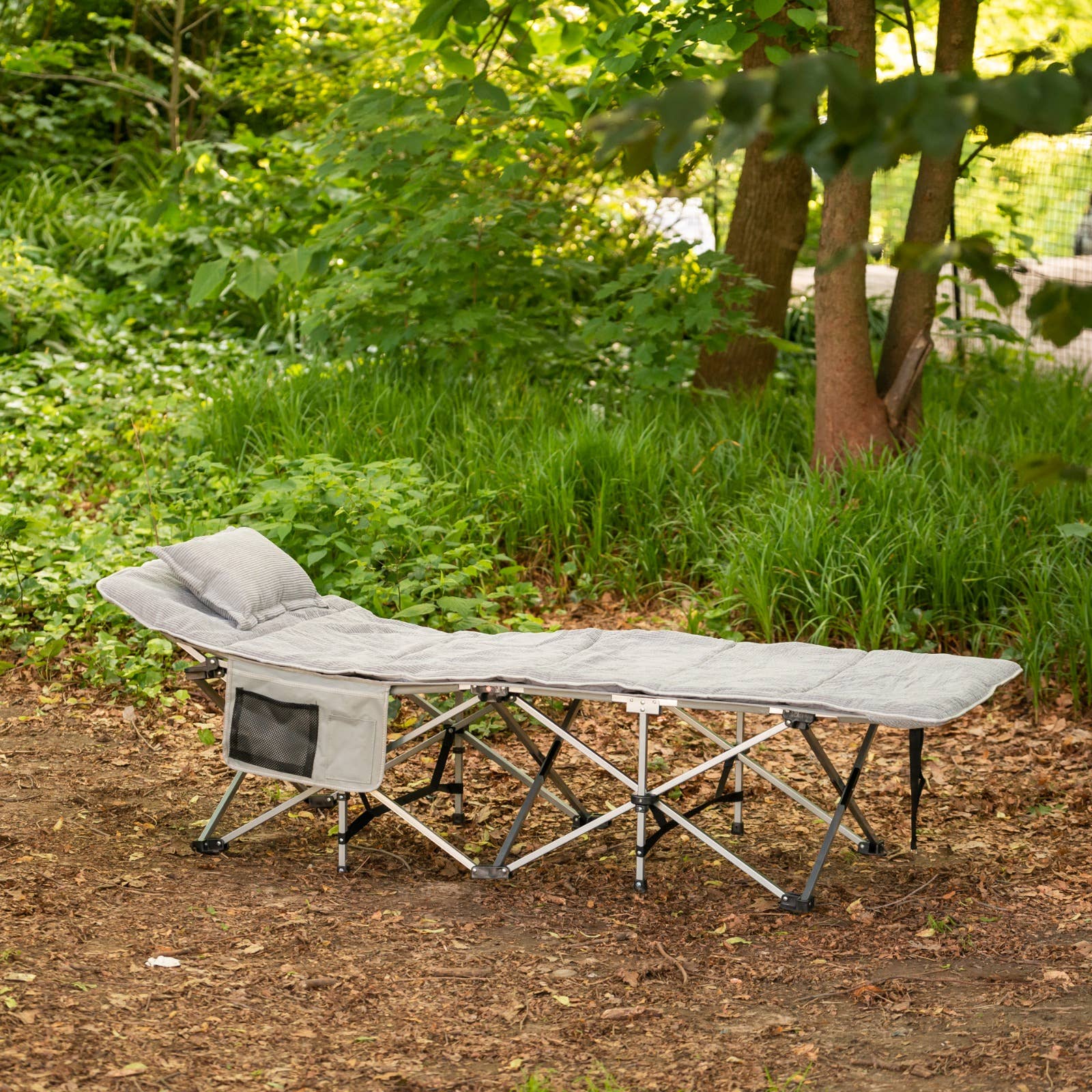 Gris Couvre-matelas et oreiller Alpcour pour lit de camping en vente sur Faire6