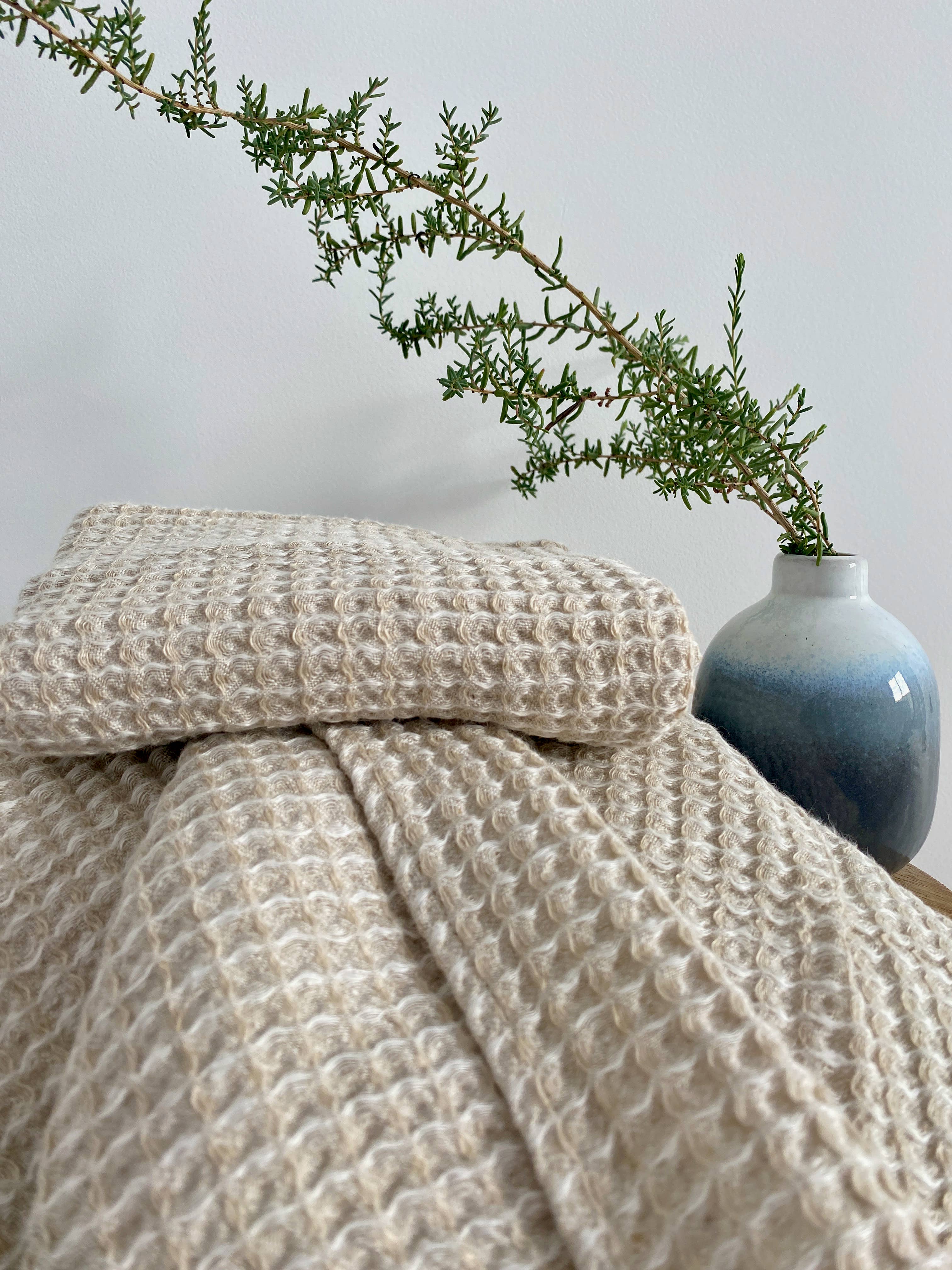 Lina Luxe - Wholesale Bath Towel - Alizé - Washed linen waffle bath towel1