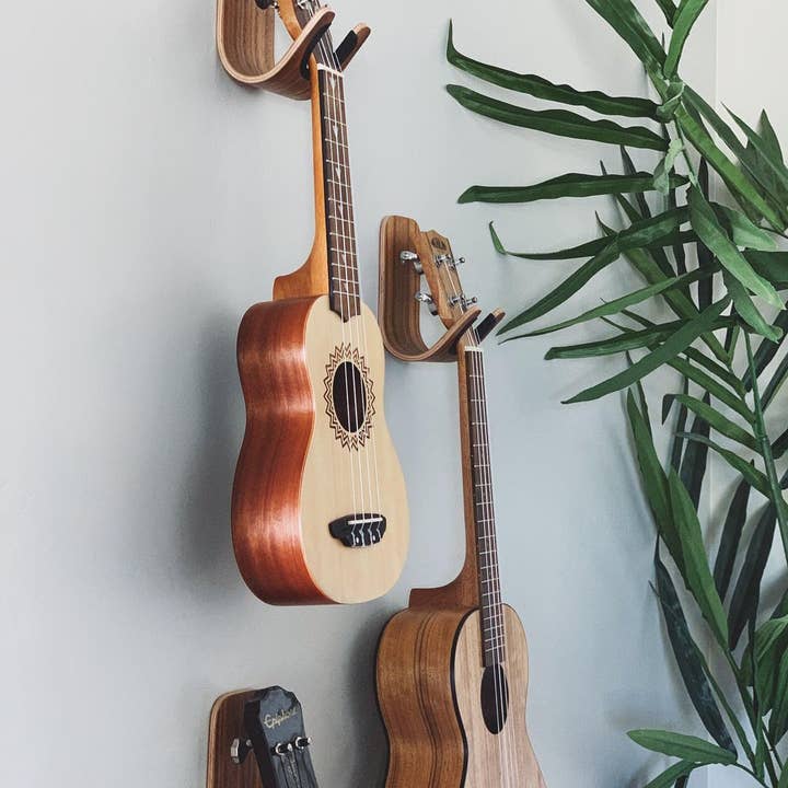 OneFortyThree – wholesale Wall hook – Ukulele guitar hook - oak with saddle leather
