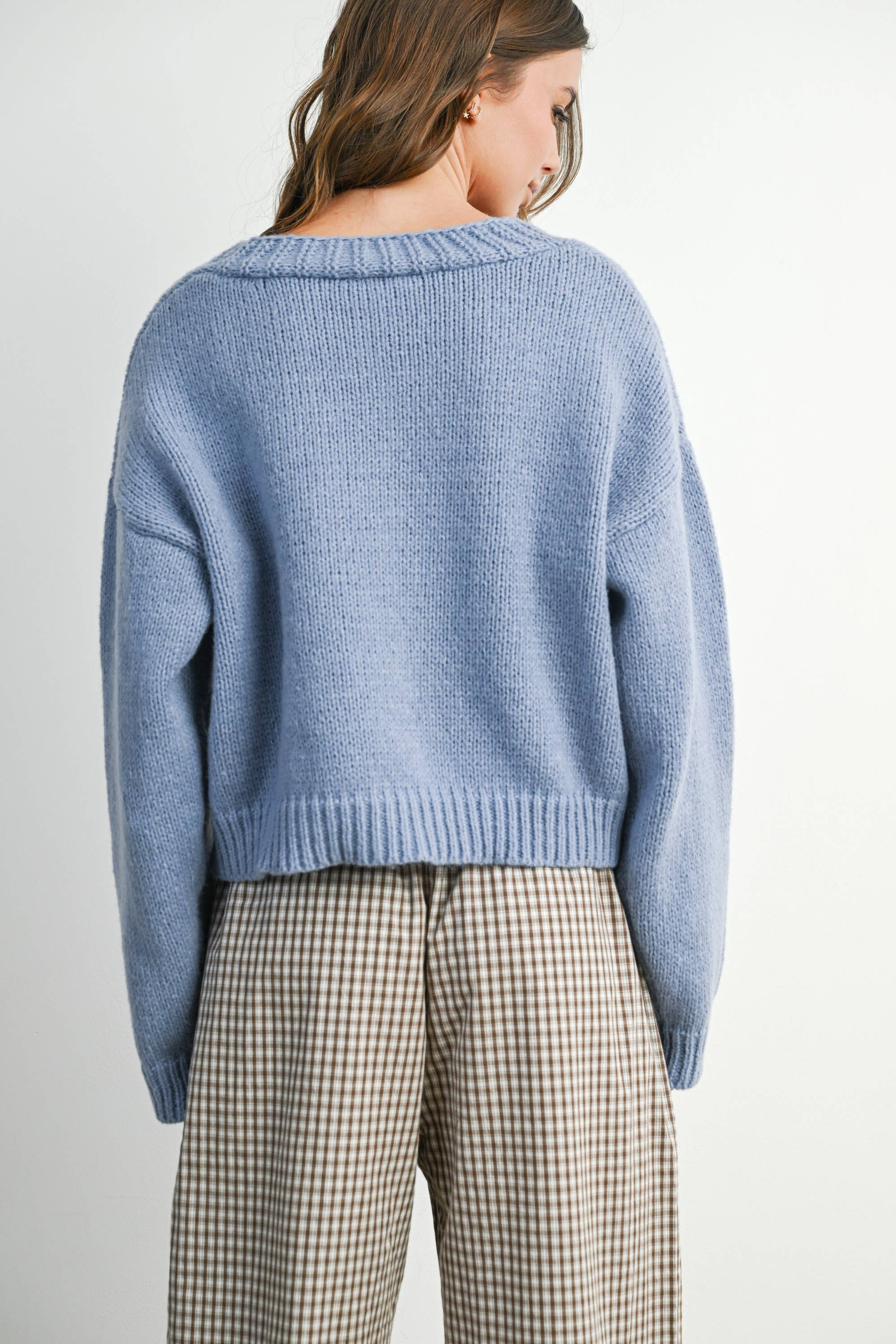 BUTTERMELON – Großhandel Strickjacke – Damen – Kurzer Cardigan mit Erdbeerstickerei - BMC760914