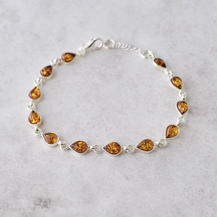 Bracelet à maillons en ambre de la Baltique en forme de larme pour la vente par Marcin Waryszak