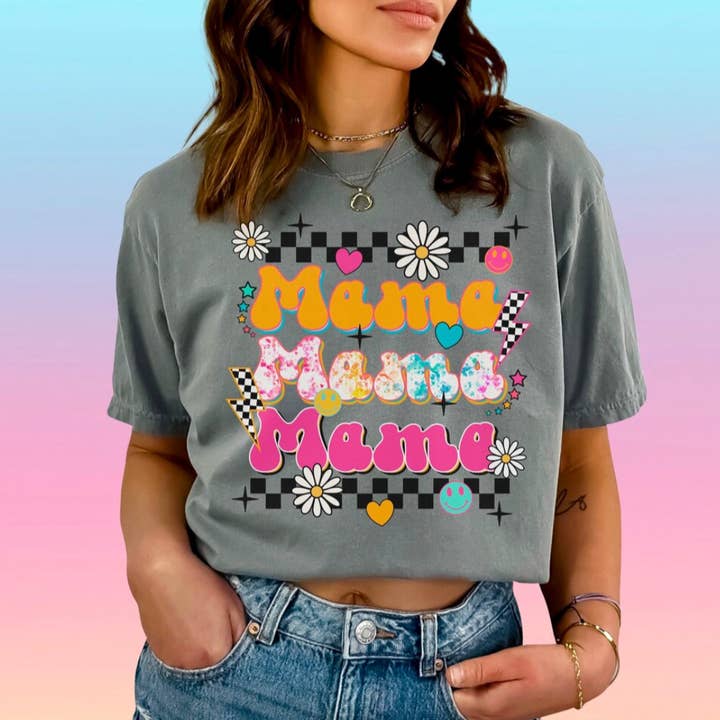 Retro T-shirt met print van Boho Mama voor wholesale door Paisley Pineapple Creations