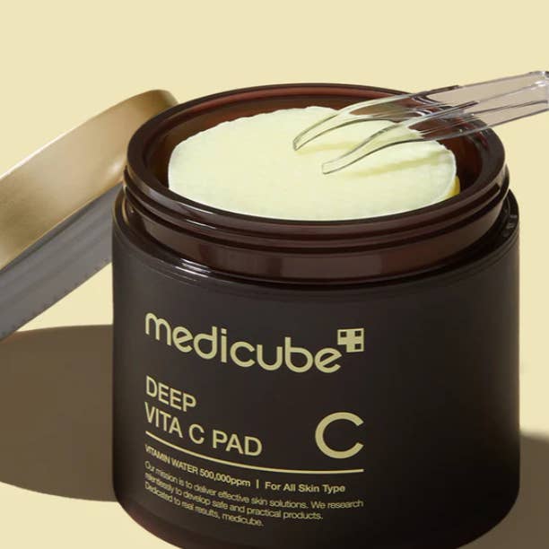 MEDICUBE Deep Vita C Pads Brightening  for wholesale by Best Beauty Group
