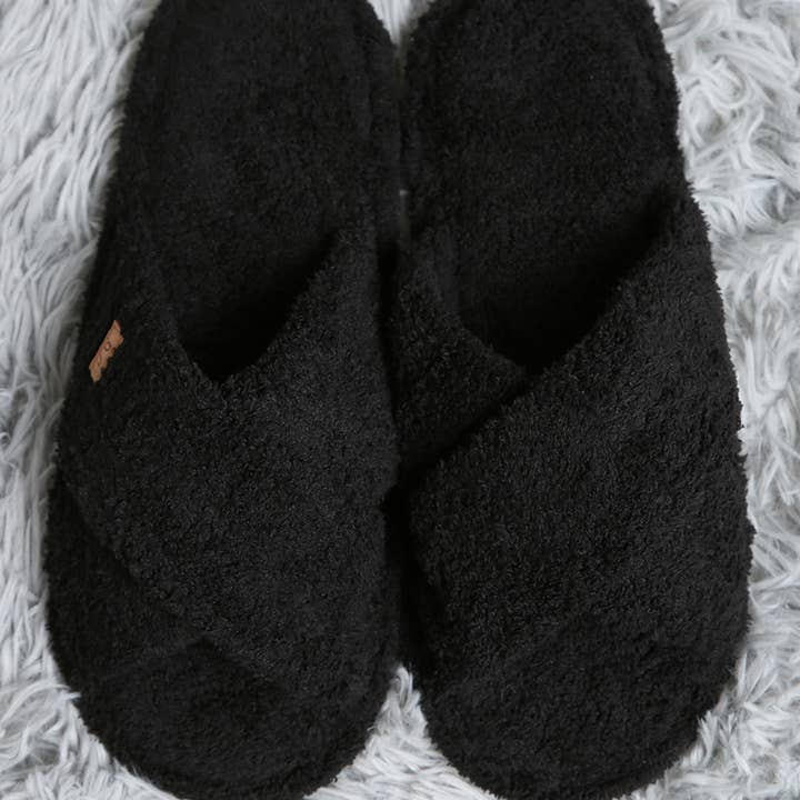 Fashion City - Vendita all'ingrosso Pantofole - Donna - Pantofole da casa morbide di lusso Criss Cross Solid