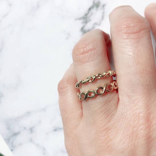 Charmin's Ringen - Wholesale Band/gestapelde ring - Charmin’s Valentijn Love Infinity Goldplated R12911