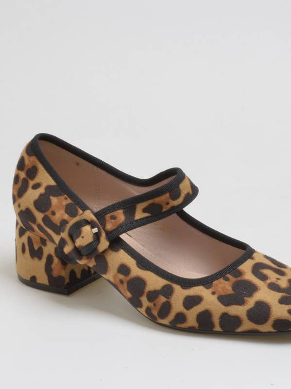 WOMEN'S SQUARE HEEL SHOE for wholesale by SWEET MAGIC MODA Y COMPLEMENTOS