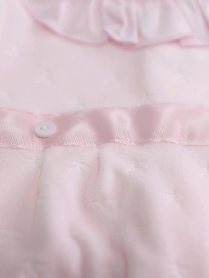 Tutina in maglia con colletto arricciato per la vendita all'ingrosso da parte di Minhon