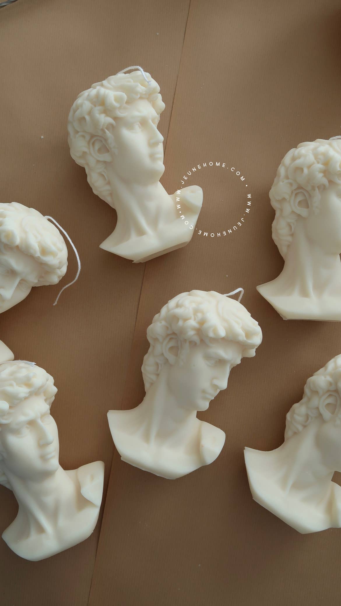 Jeune Home - Wholesale Novelty Candle - David - soy wax statue candle | Contemporary home decor 2