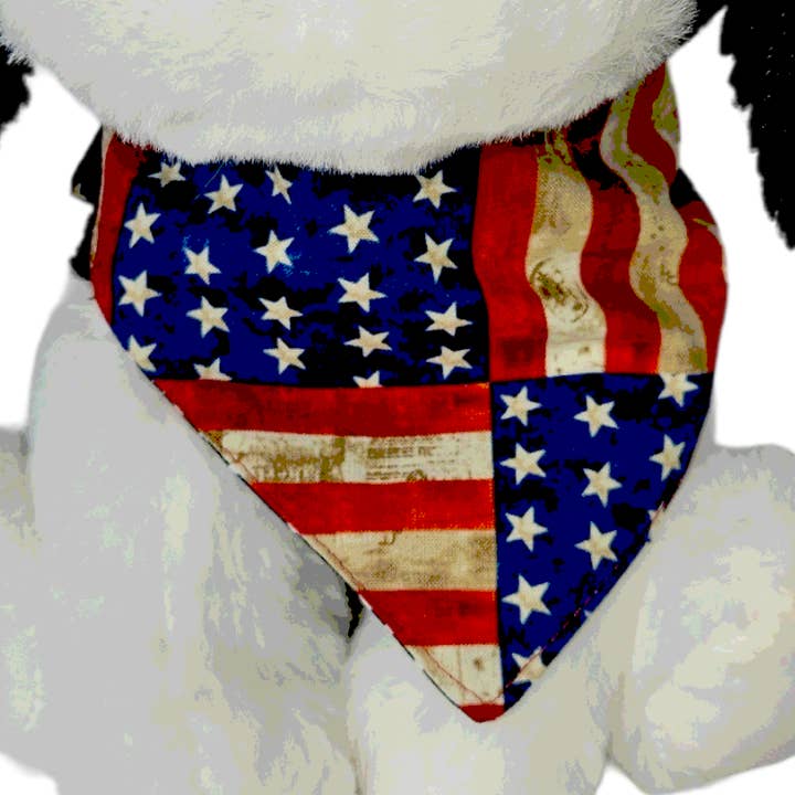 Stars & Stripes/ Bandana réversible à clipser pour chien pour la vente par Barkriffic