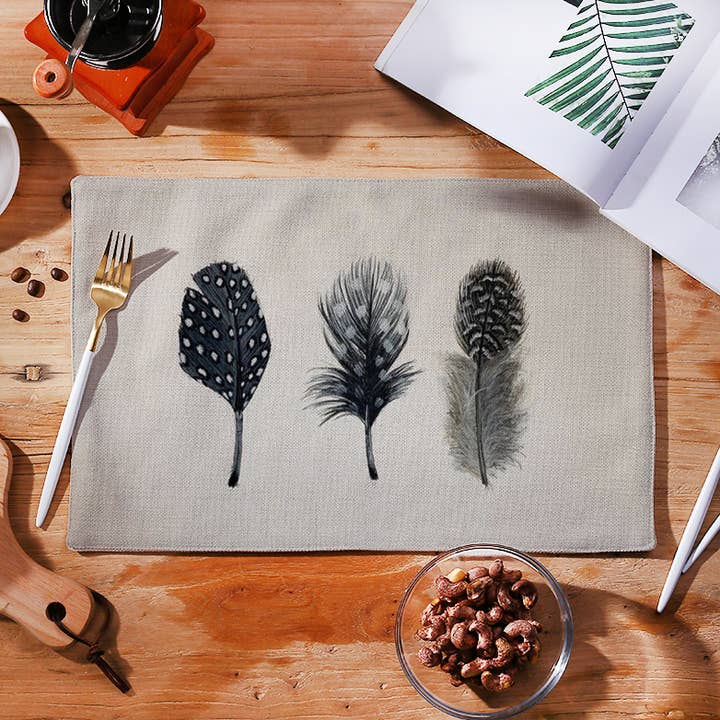 Fjäder konstverk 2 bordstablett, bordslinne för wholesale av Study Room