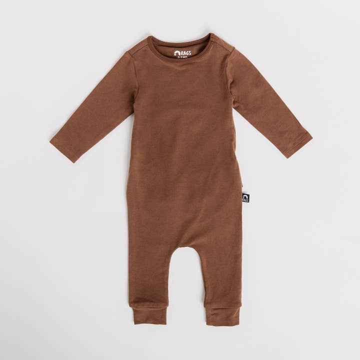 Essentials Peekabooty™ romper met vodden - Toffee voor wholesale door RAGS