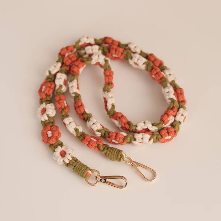 Weavey Studio – Engroshandel Nøglesnor – Kvinder – Weavey Studio macrame blomster-mønster rem til kamera og telefon6