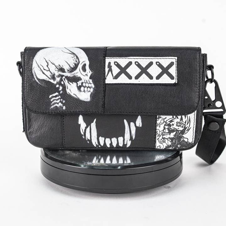 Art City 9 Handmålad Läder Clutch & Crossbody Väska för wholesale av JUNGLE TRIBE