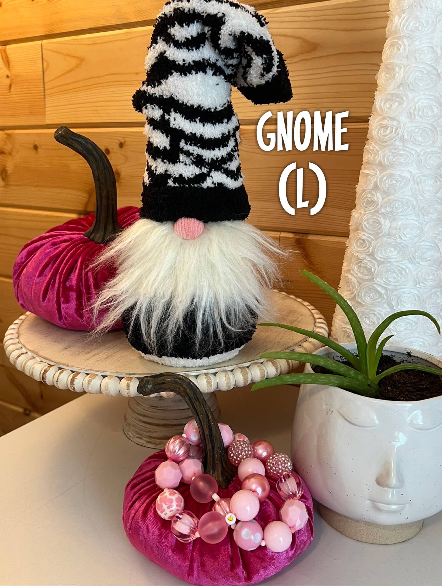 Leanne Bruce Co. - Wholesale Decorative Tabletop Object - Handmade GNOMES from Holiday to Spring to Fall Decor Gnomes6