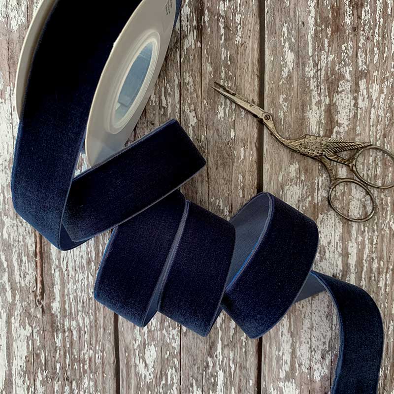 Imaginediy - Wholesale Ribbon - Gift Wrapping - Navy Blue Velvet Ribbon 25mm  - 3 Meter Roll1