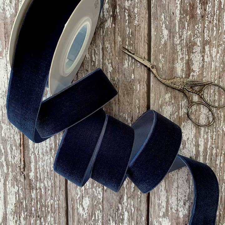 Imaginediy - Wholesale Ribbon - Gift Wrapping - Navy Blue Velvet Ribbon 25mm - 3 Meter Roll1
