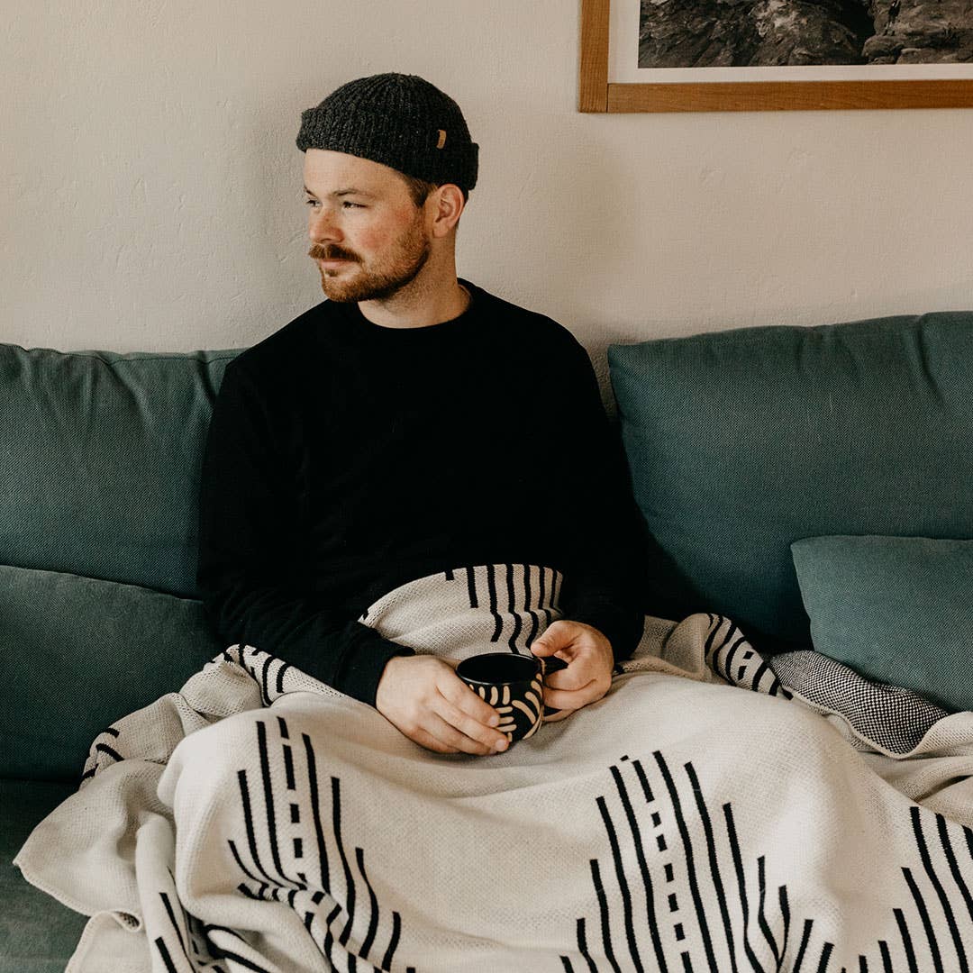 Seek & Swoon - Vente Plaids - Plaid Reika en ivoire - Moderne, décoration intérieure, Islande3