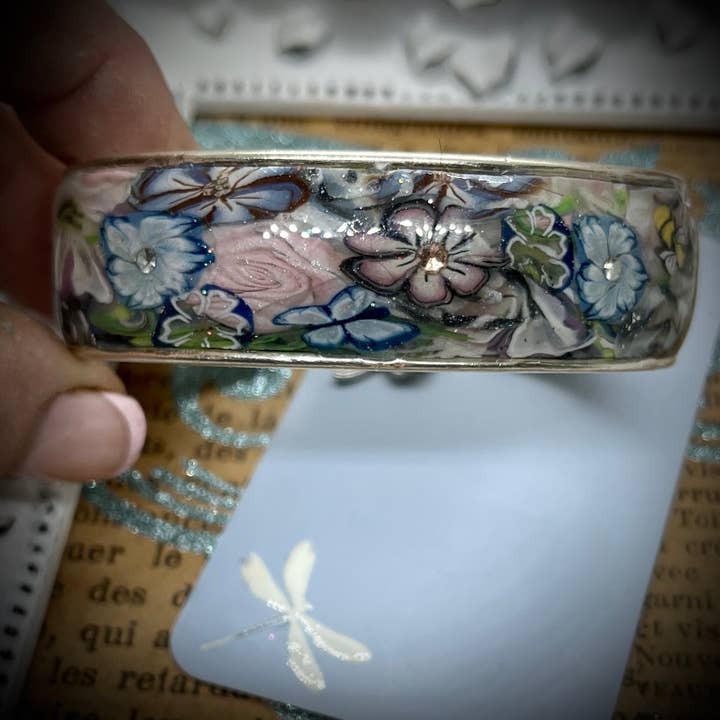 Country Garden Cuff Armband för wholesale av Catie Raymond Designs