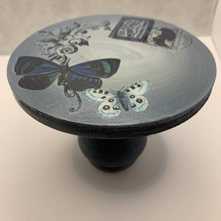 elevador de pedestal azul medianoche con forma de mariposa para venta al por mayor de Petite Pedestals