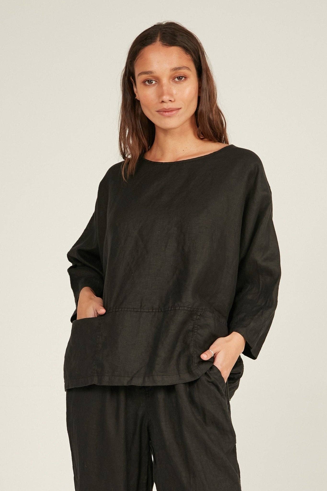 Primness – wholesale T-shirt – women's – CHICHI TOP - NOIR0