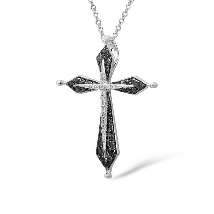 Collier élégant en argent sterling avec croix noire et argent pour femme pour la vente par Namana