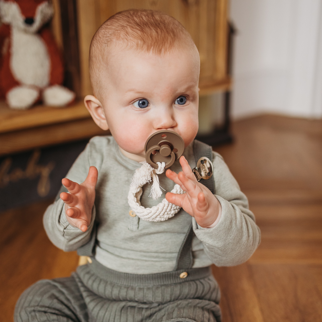 Aubrey and Co - Wholesale Pacifier Clip - Baby - Macramé Dummy Clip8