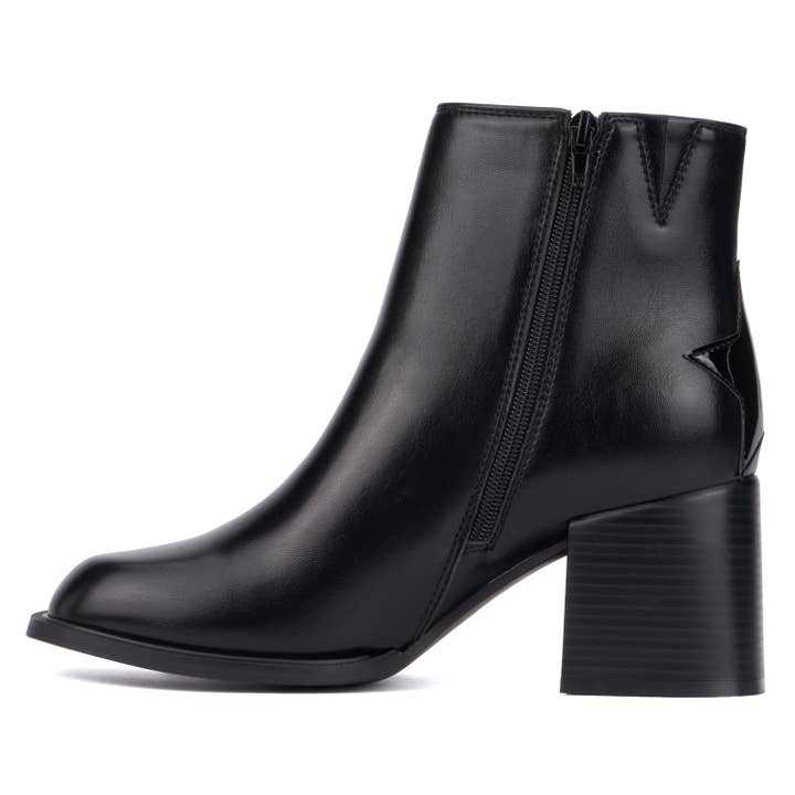 S3 Holding - Wholesale Boots - Women's - Olivia Miller Women's Star Ankle Boots