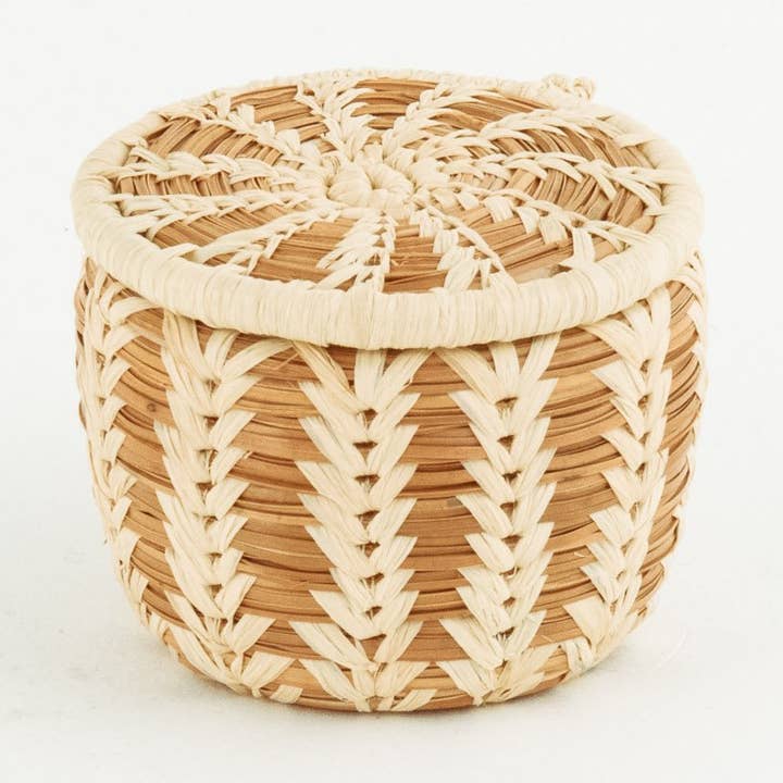 Miniature Pine Needle Basket with Lid for wholesale by Mayan Hands