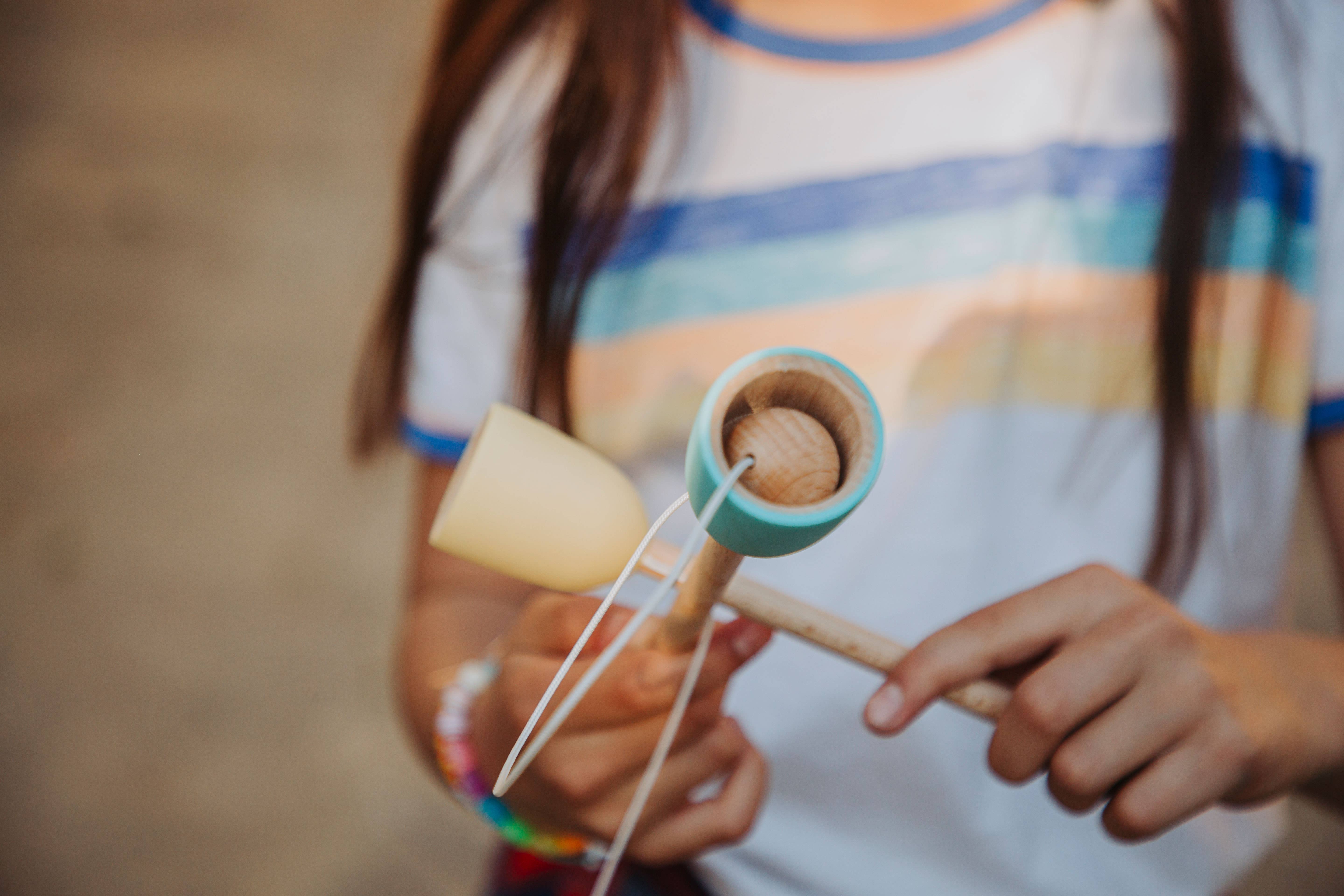 Me&mine - Venta al por mayor Juguete de madera - Niños - Juguete infantil copa y bola de madera4