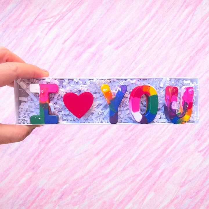 Cre8ive Crayonz - Wholesale Crayons - Kids & Baby - Valentine's Day Crayon Gift Box1