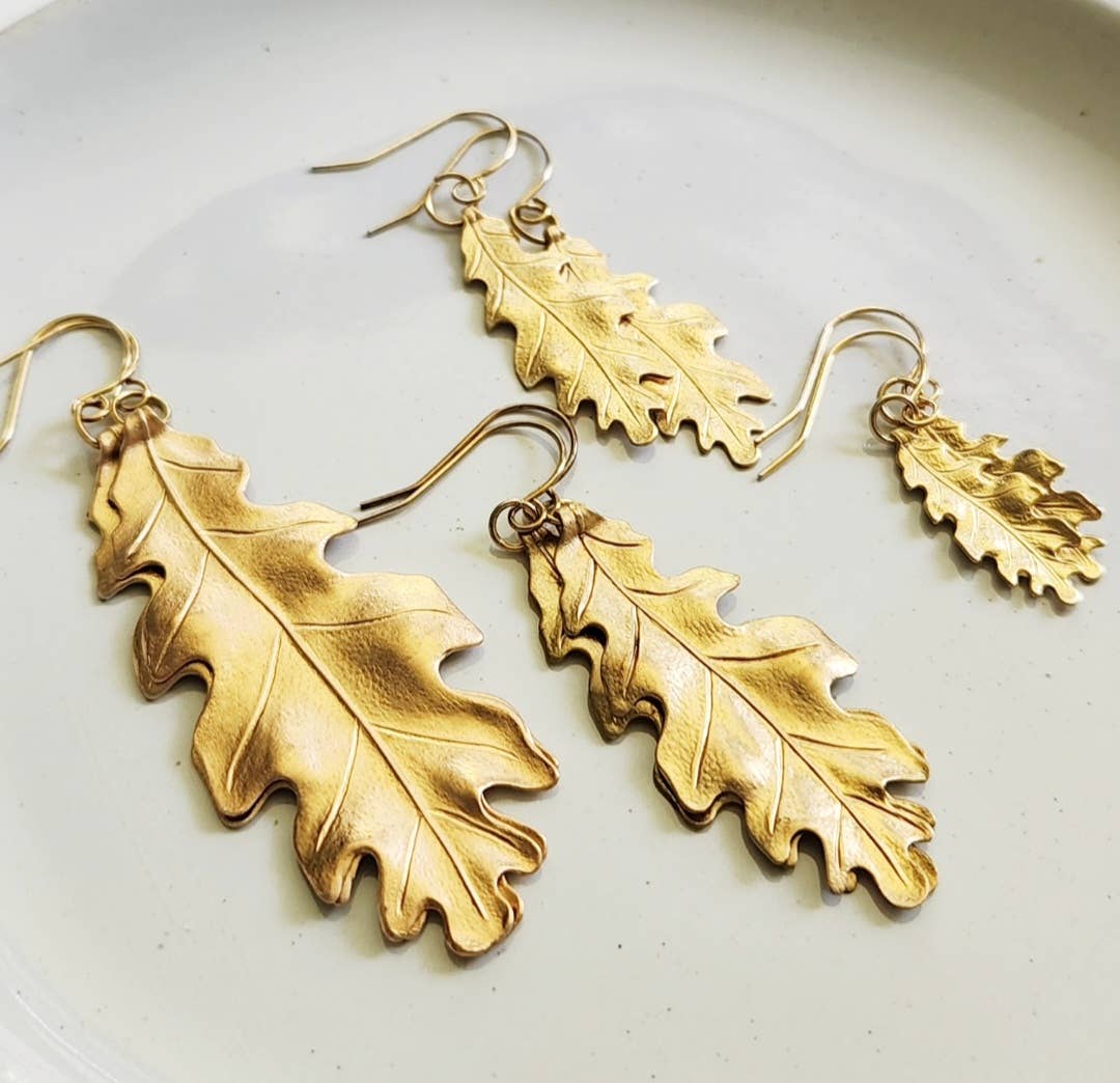 Sara Sela Jewelry – wholesale Dangle earrings – Brass Oak Leaf Dangle Earrings, Floral Botanical Jewelry2