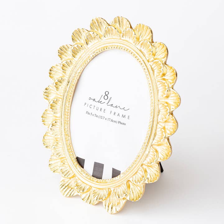 8 Oak Lane – wholesale Picture frame – Gold Scalloped 5x7 Picture Frame