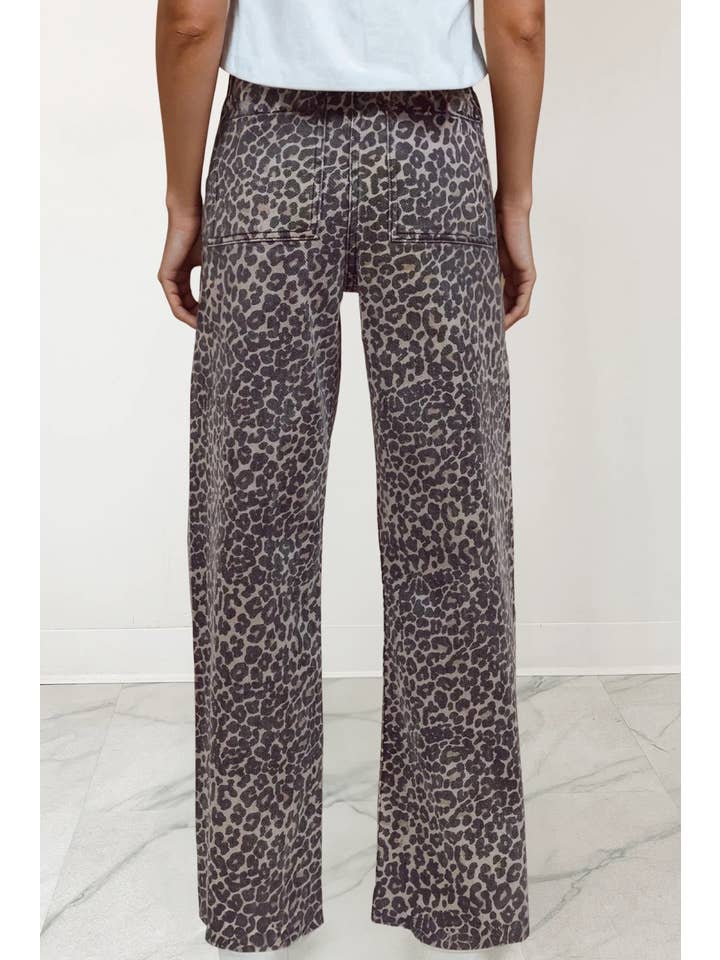 Black Leopard Print Wide Leg High Waist Jeans NEW | 4-16 for wholesale on Faire1