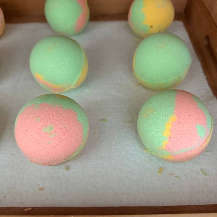 On the Rocks Apothecary - Wholesale Bath Bomb/Fizz - Bath Bombs & Shower Steamers11