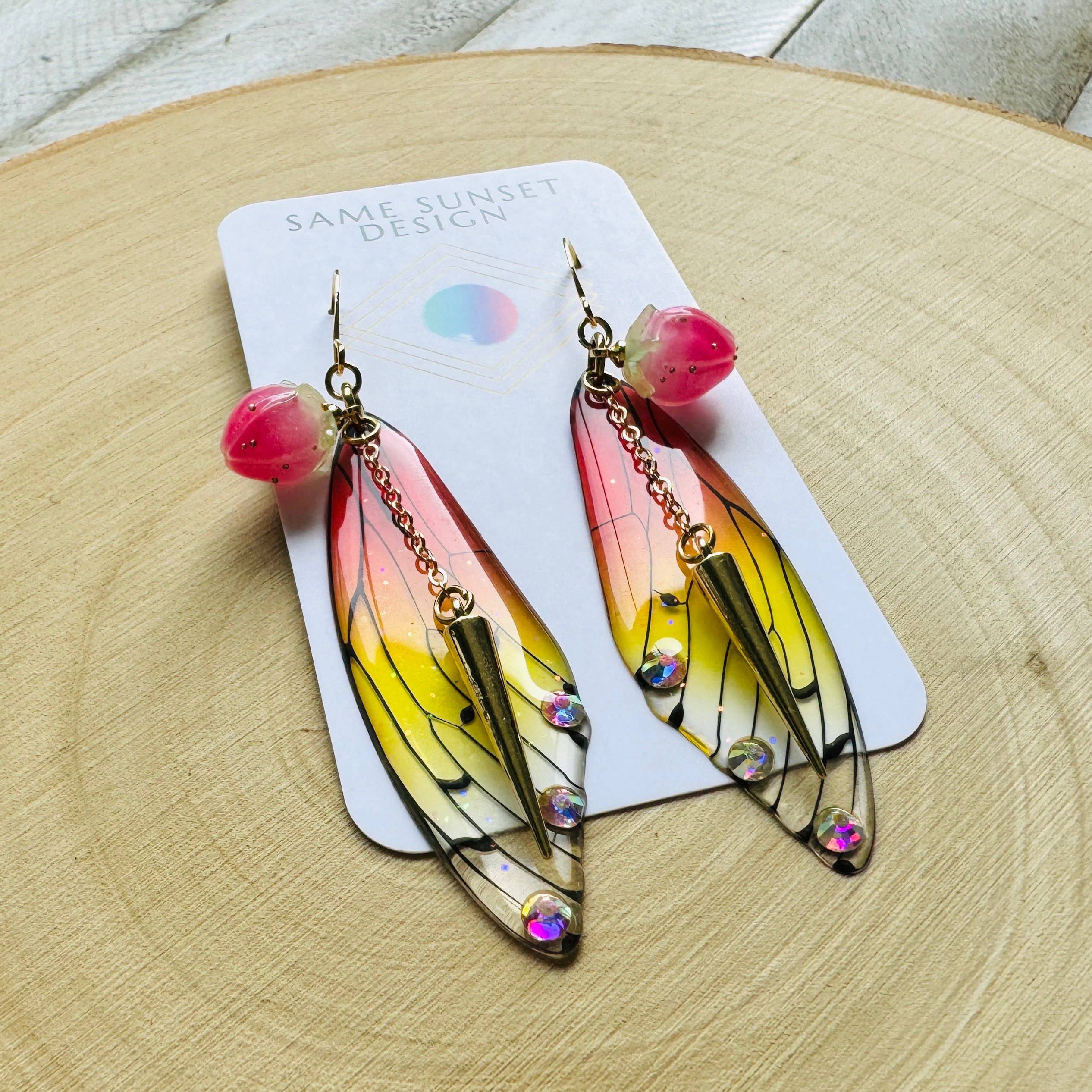 Same Sunset Design - Vente Boucles d'oreilles pendantes - Boucles d'oreilles gothiques punk avec ailes de papillon et de fée8