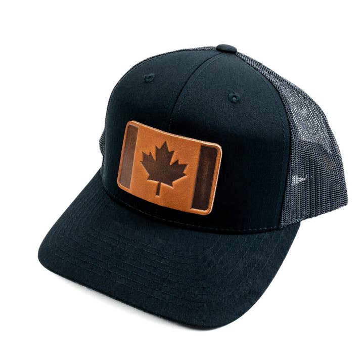 Casquette de camionneur avec drapeau canadien - Casquette à écusson en cuir pour la vente par Popov Leather