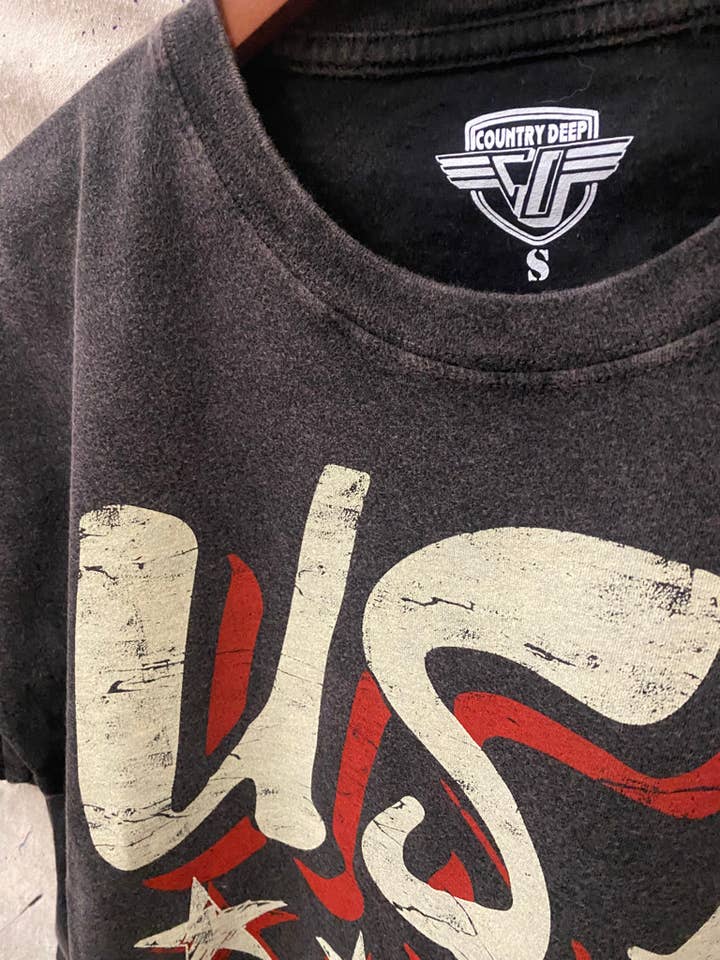 Country Deep Apparel - Wholesale Screen Printed T-Shirt - Women's - USA vintage Relaxed Crop T-shirt