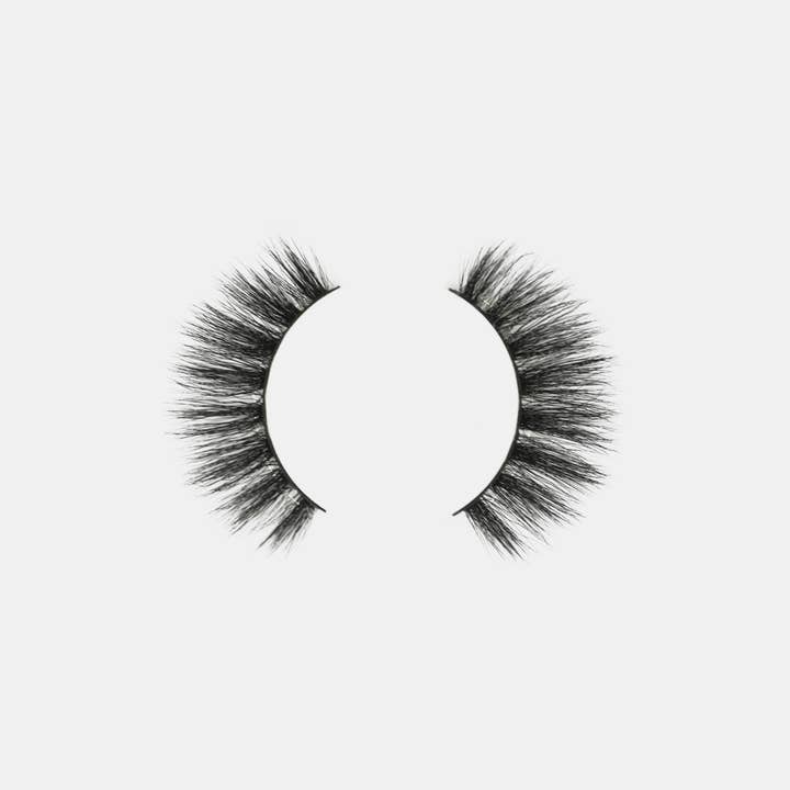 Femme Luxe - Wholesale False/fake eyelashes - Yazmae Cosmetics Venice 3D Faux Mink Vegan Eyelashes0
