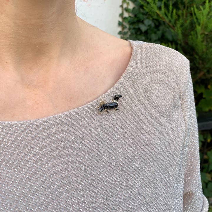 QueenMee Accessories - Wholesale Brooch - Sausage Dog Brooch Dachshund Brooch2